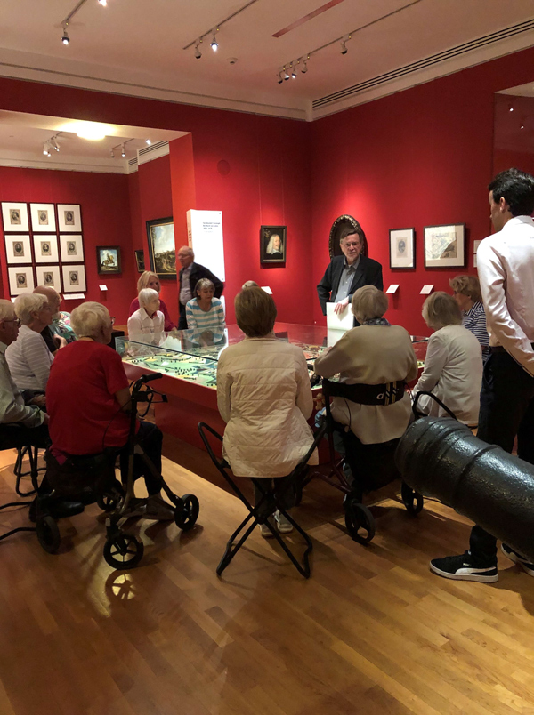 Mitglieder des Verein Lichtblick im Stadtmuseum Münster Bild 6